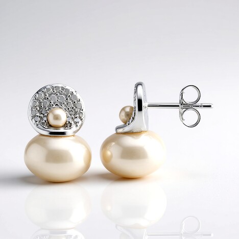 Boucles d'oreilles en argent et Perle blanche de culture d'eau douce (Michelle Albala)