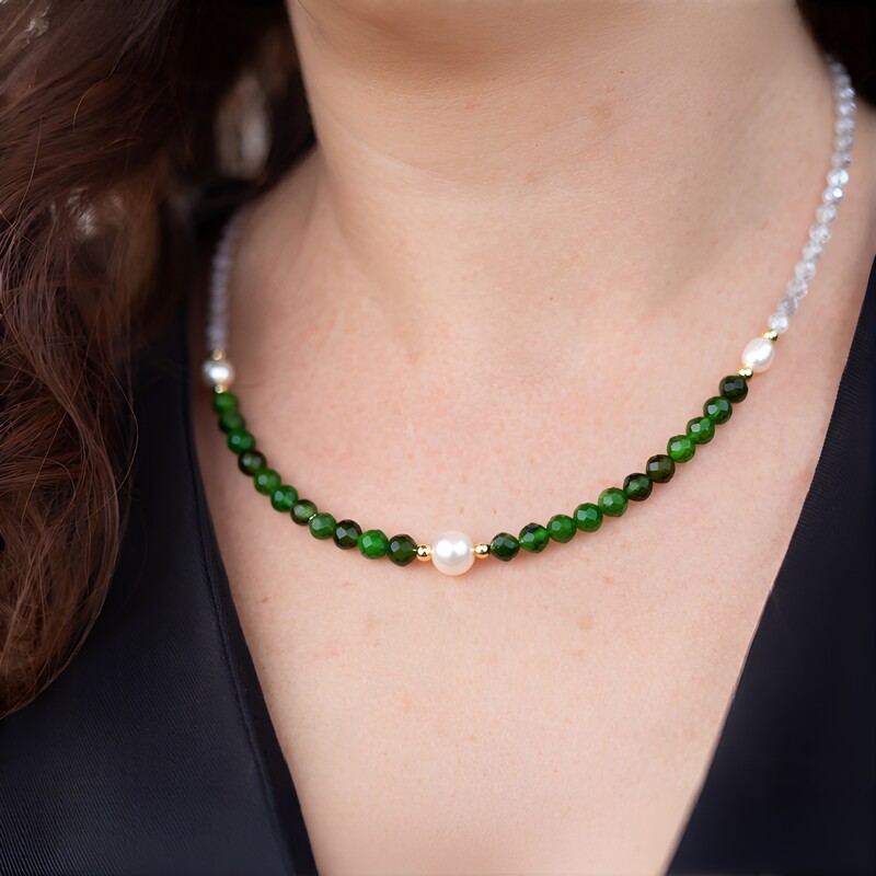 Edelstein-Stahlhalsreif (Riya)