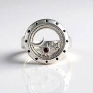 Mozambique Garnet Silver Ring