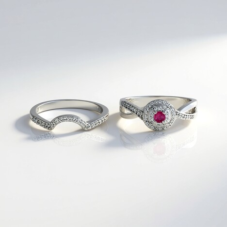 Anello in argento con Rubino