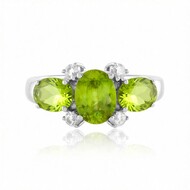 Anillo en oro con Esfena