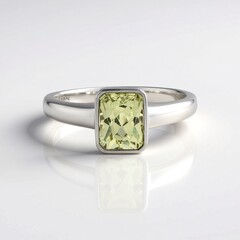 Anello in argento con Kunzite Canarino