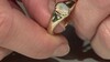 Gouden ring met een Lightning Ridge Zwarte Kristal opaal (Mark Tremonti)