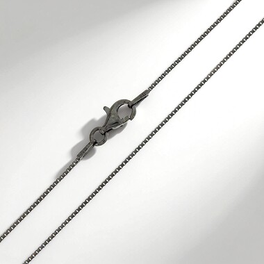 Cadena en plata