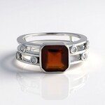 Anello in argento con Granato Essonite (de Melo Essence)