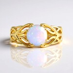 Zilveren ring met een Welo-opaal (de Melo)