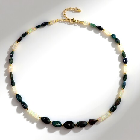 Collana in argento con Opale Mezezo