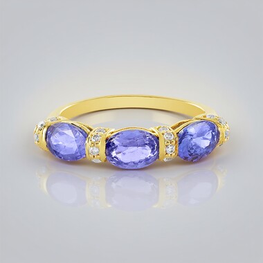 Anello in argento con Tanzanite