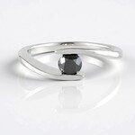 Anello in argento con Diamante Nero