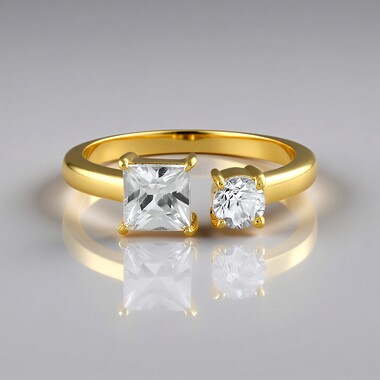Anello in argento con Zircone