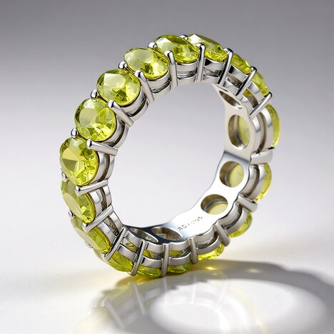Anello in argento con Peridoto