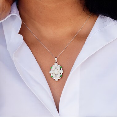 Colgante en plata con Ópalo blanco