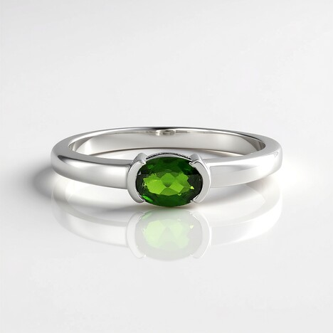 Bague en argent et Diopside de Russie