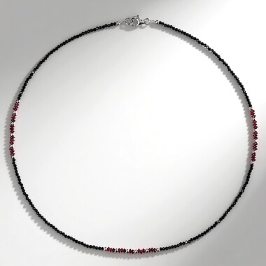 Collier en argent et Spinelle noir