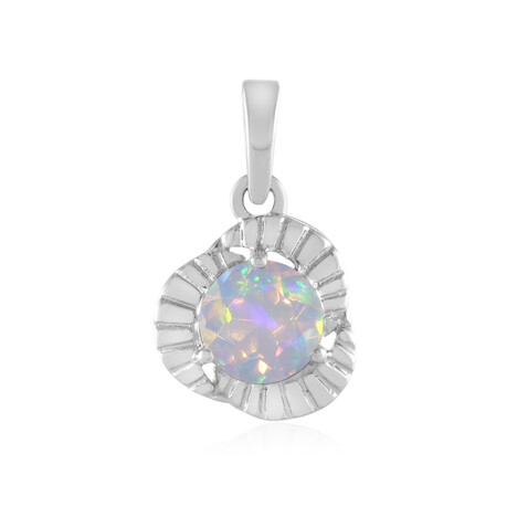 Zilveren hanger met een Welo-opaal