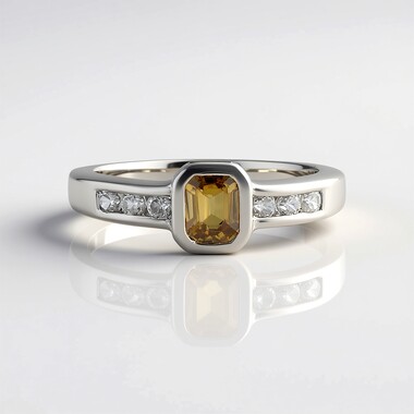Zilveren ring met een Gele Zirkoon