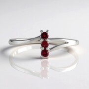 Edelroter Spinell-Silberring