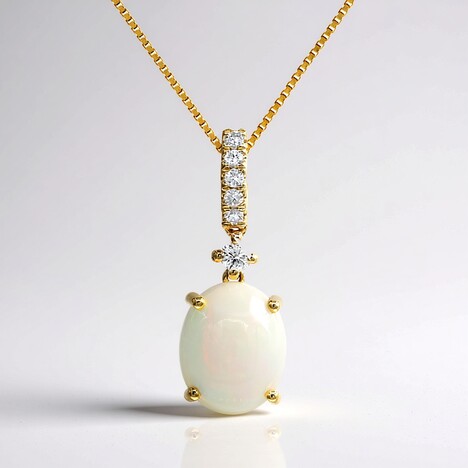 Collana in oro con Opale di Welo AAA