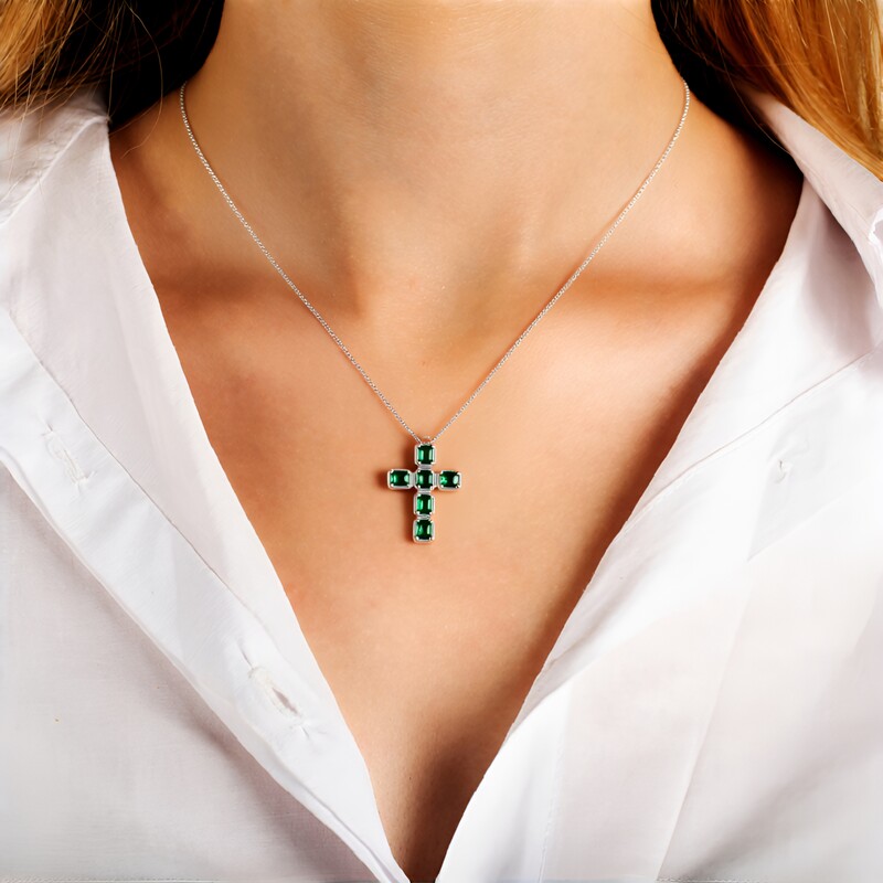 Pendentif en argent et Apatite verte