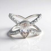 Bague en argent et Danburite (de Melo Essence)