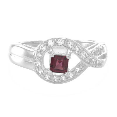 Anello in argento con Rodolite