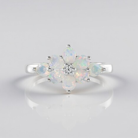 Anello in argento con Opale di Welo