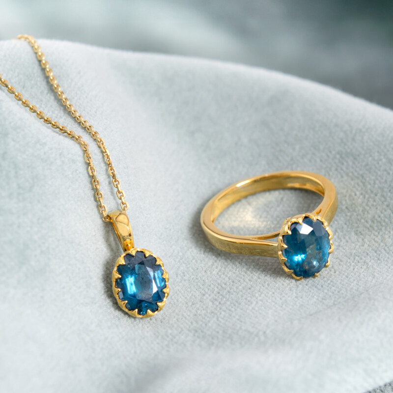 Anello in argento con Cianite Blu Foglia di Tè