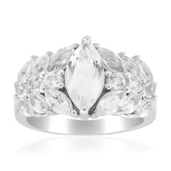 Zilveren ring met een witte topaas