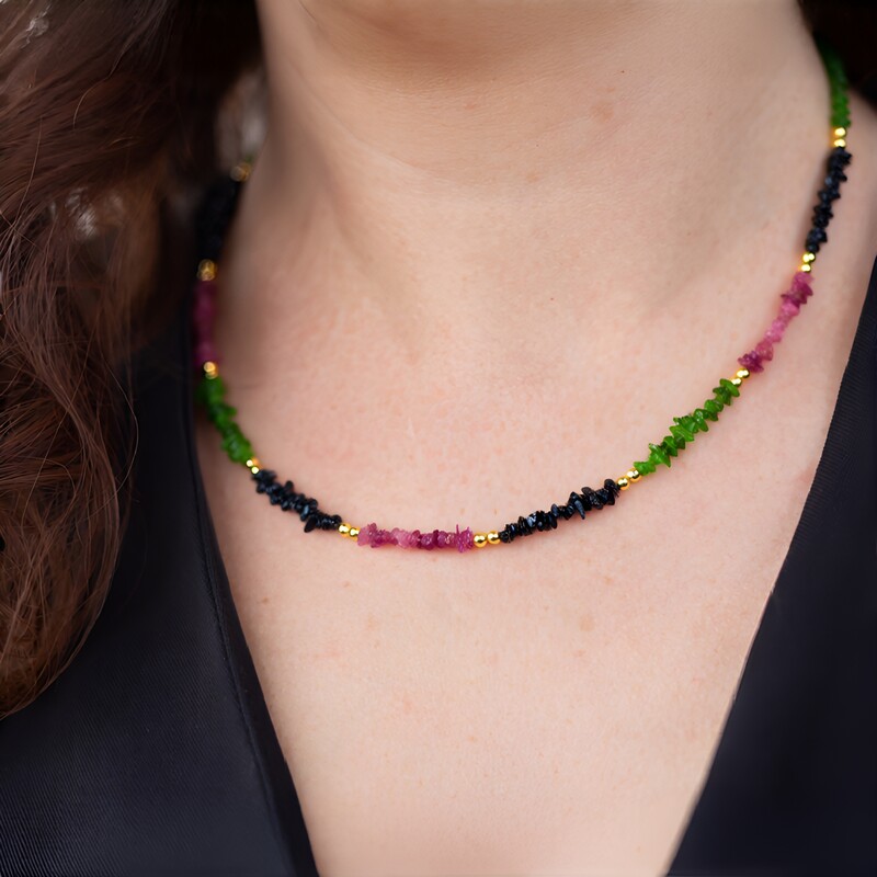 Zilveren halsketting met Gouden Hematieten (Riya)