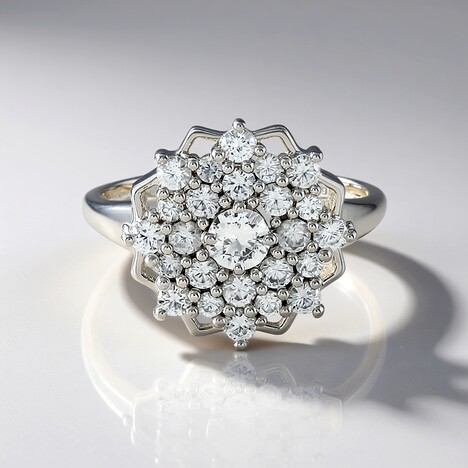 Anello in argento con Zaffiro Bianco