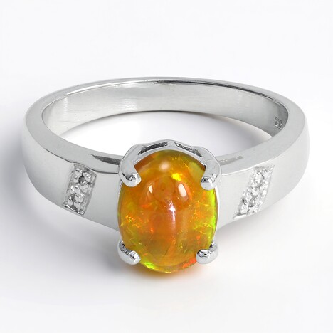 Anello in argento con Opale Kalimaya