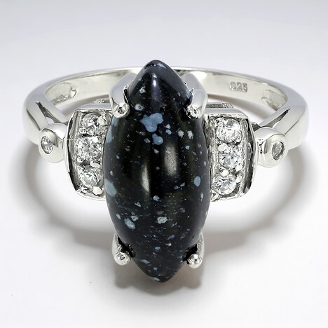 Anello in argento con Ossidiana Fiocco di Neve