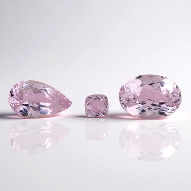 Kunzyty - 11,763 ct