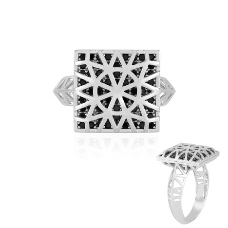 Zilveren ring met zwarte spinelstenen
