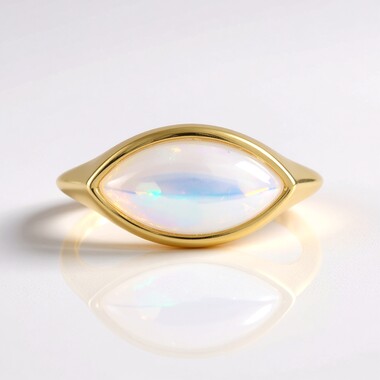 Anillo en plata con Ópalo Welo AAA (de Melo Essence)