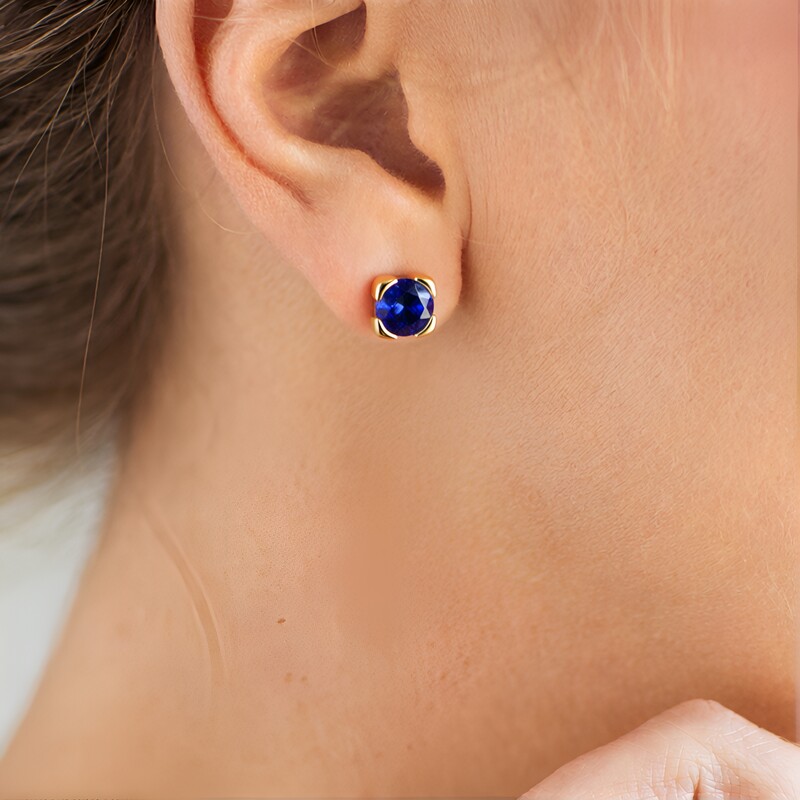 Orecchini in oro con Tanzanite AAA