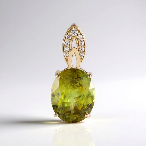 Pendentif en or et Sphène (AMAYANI)