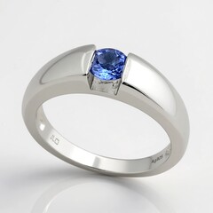 Anello in argento con Tanzanite