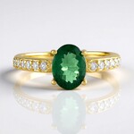 Anello in argento con Apatite Verde