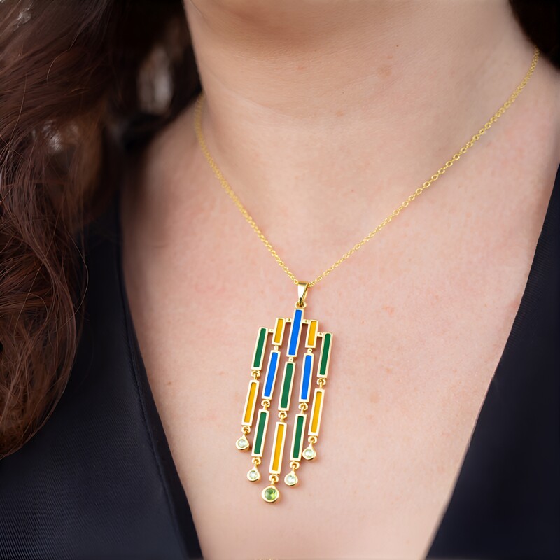 Zilveren halsketting met een peridoot