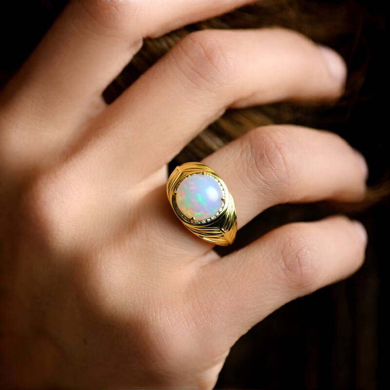 9K AAA Welo Opal Gold Ring (de Melo)