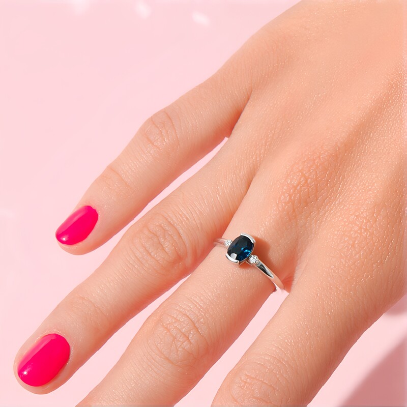 Anello in argento con Cianite Blu Foglia di Tè