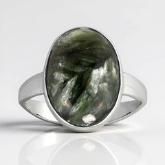 Anello in argento con Serafinite (Bali Barong)