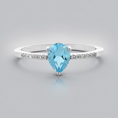 Bague en argent et Topaze bleu ciel