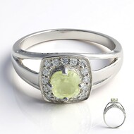 Anello in argento con Ortoclasio