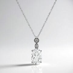 Collana in argento con Topazio Bianco