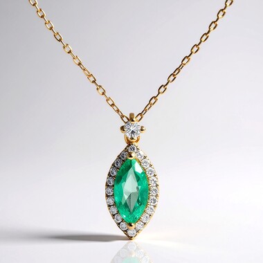 Collier en or et Emeraude de Zambie AAA