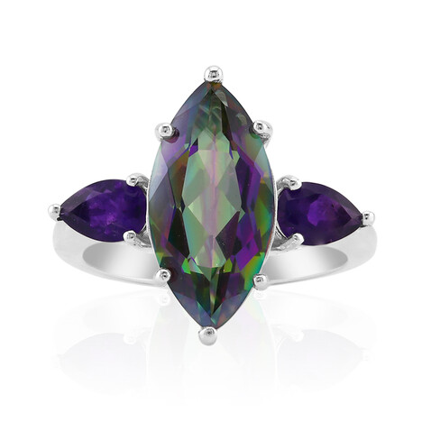 Zilveren ring met een mystieke kwarts