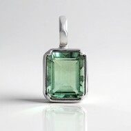 Colgante en plata con Fluorita verde