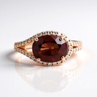 Zilveren ring met een roze zirkoon (Adela Silber)